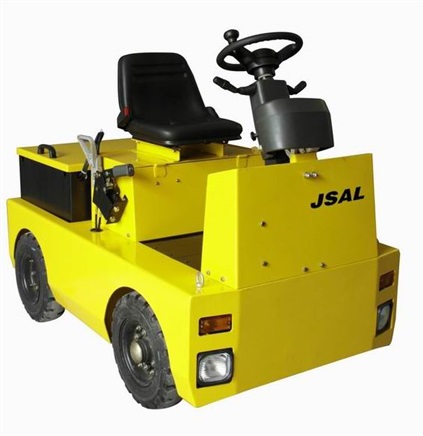 4-Wheel electrlcI tow tractor	